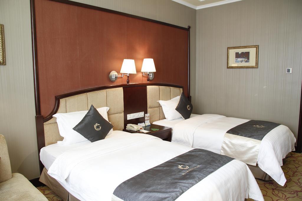 The Royal Marina Plaza Hotel Guangzhou Bagian luar foto