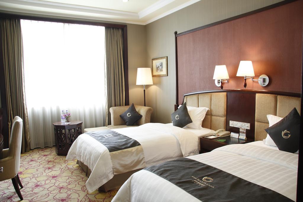 The Royal Marina Plaza Hotel Guangzhou Bagian luar foto