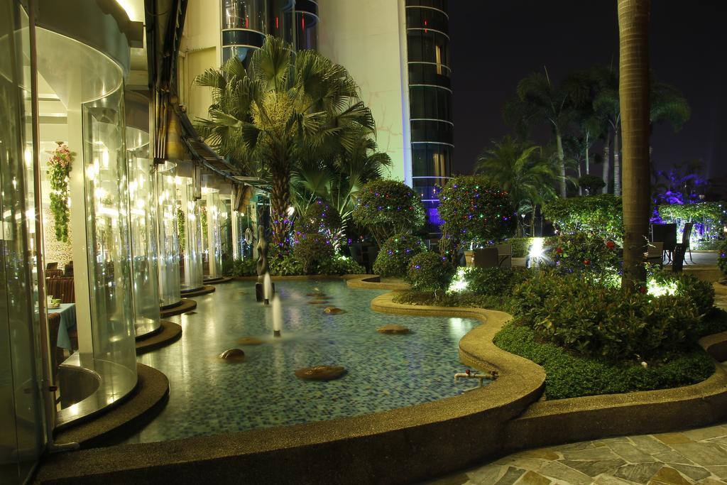 The Royal Marina Plaza Hotel Guangzhou Bagian luar foto